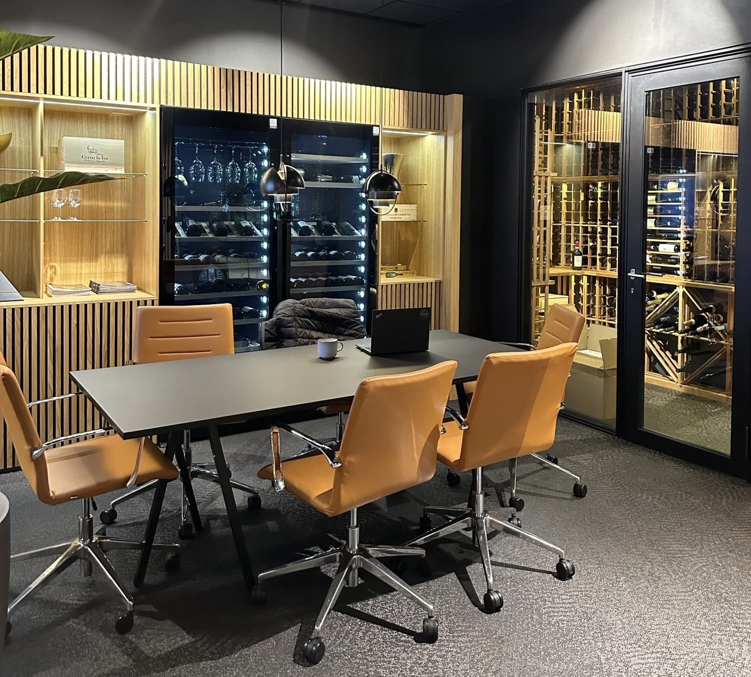 vigneron vinvägg vinkyl